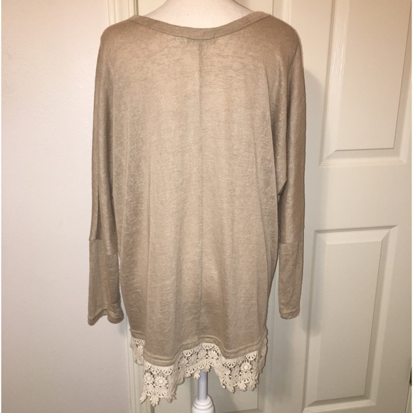 Southern Grace Santa/Christmas Top - Picture 7 of 9